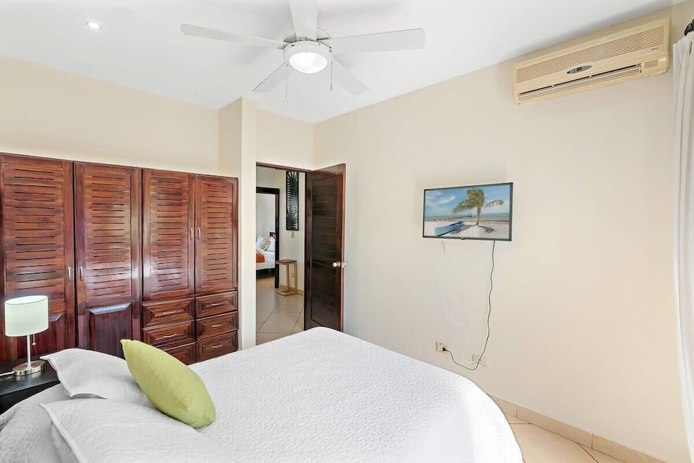 Fabulous 2-Story Condo with Big Pool - Short Drive to Beaches