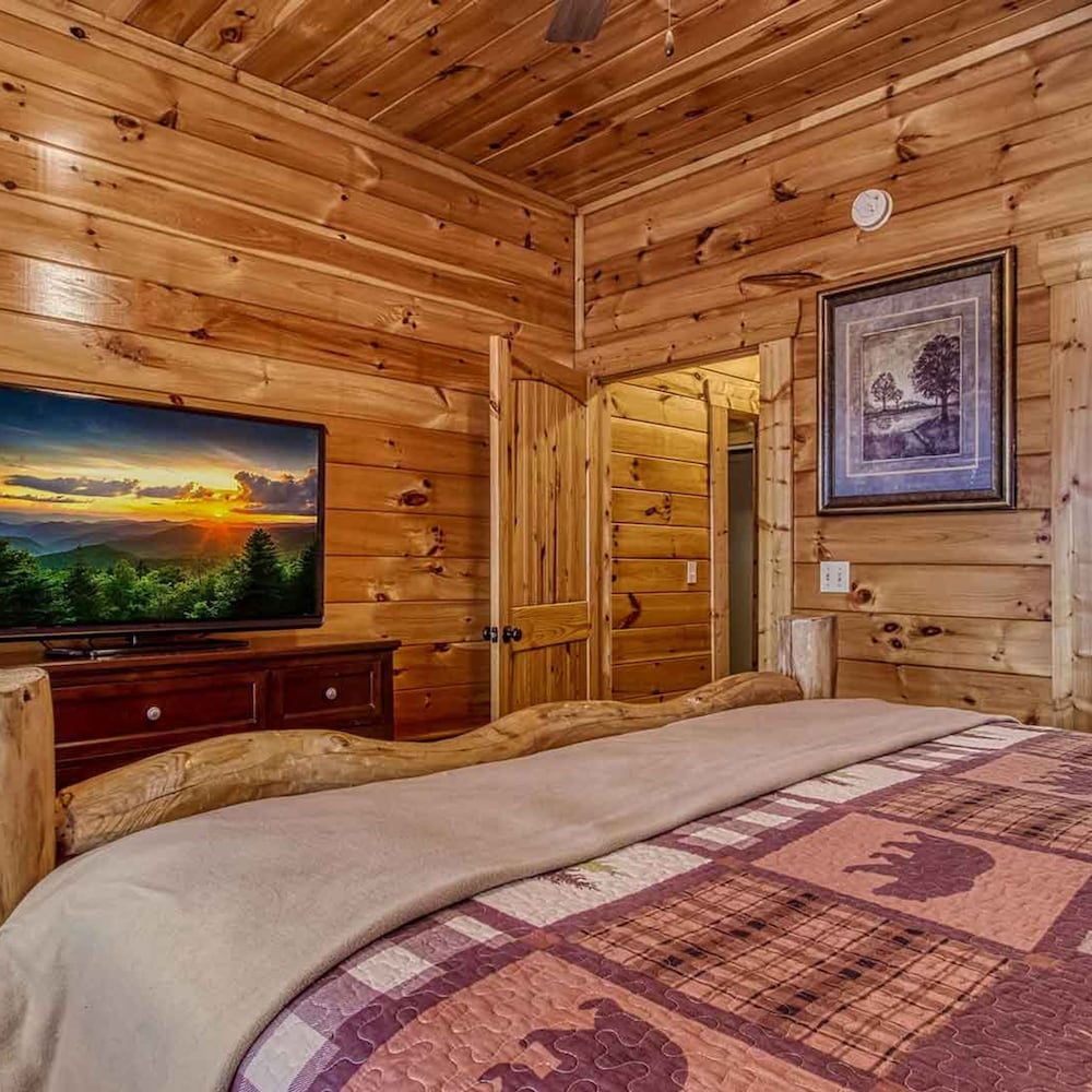 NEW Majestic 5 Star Amazing View Pool hot tub view 5