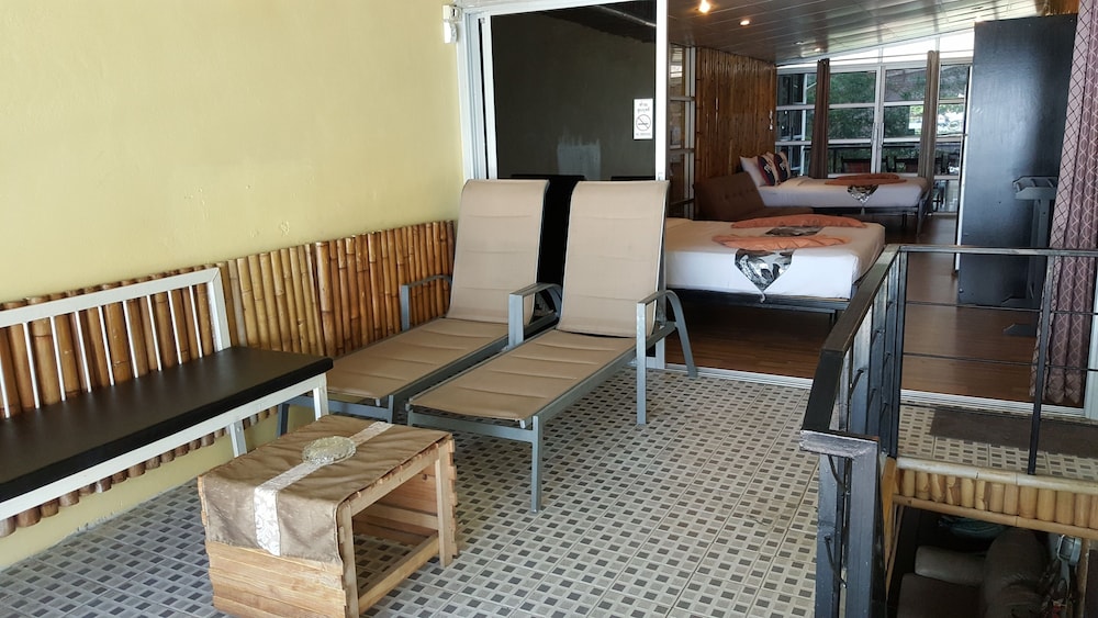Zone6 Coworking Beach Apartment