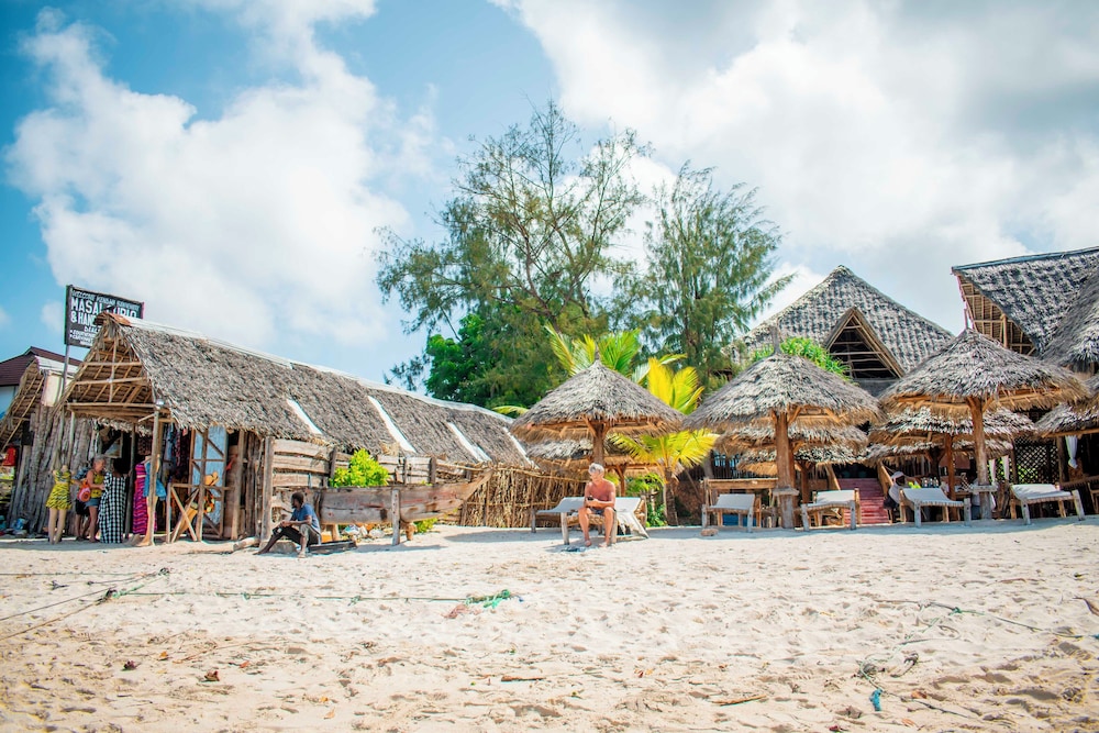 Pazuri Kendwa Beach Hotel