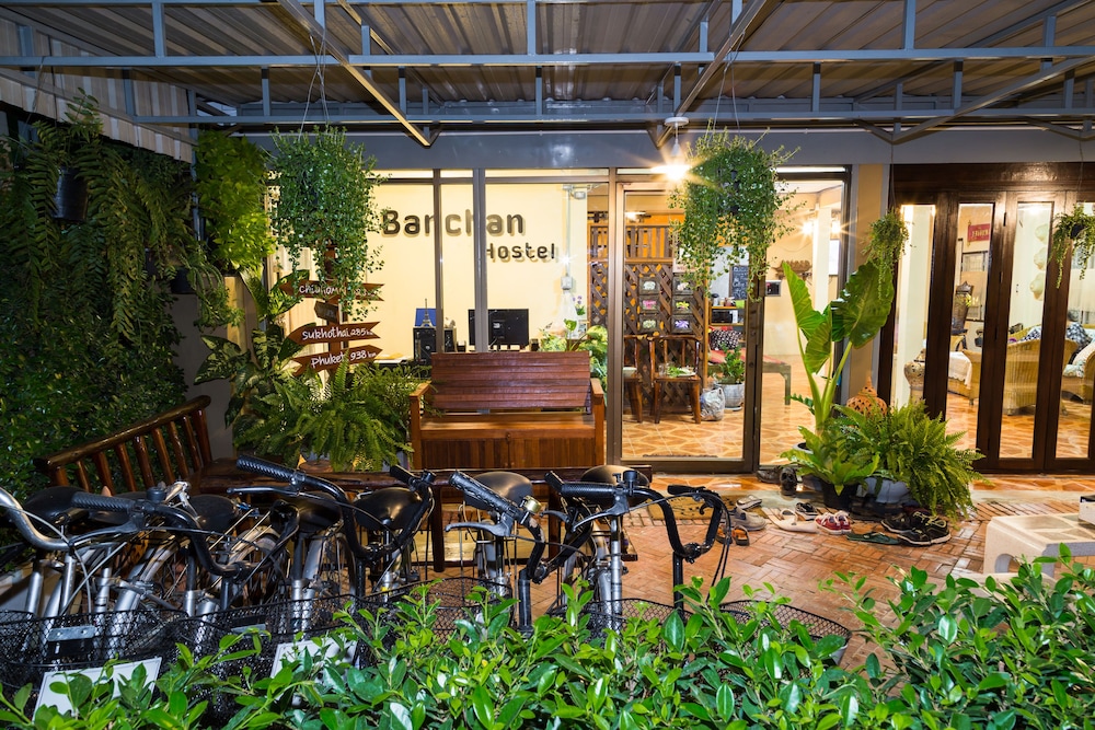 Banchan Hostel