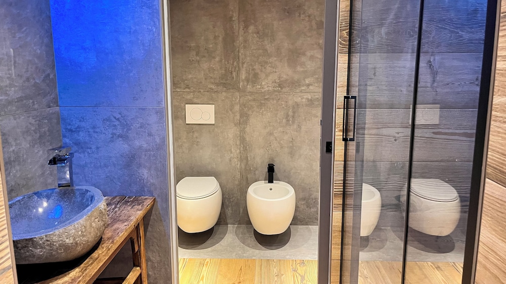 Agarthi Suites