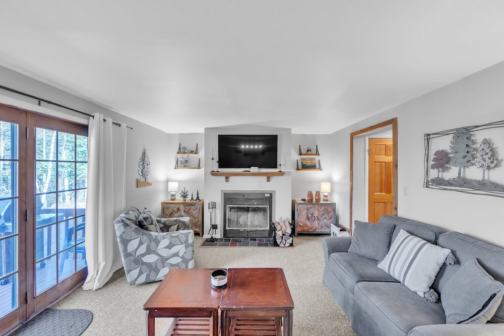 Rumor 39O - Upgraded Townhome With Woodsy Views 3 Bedroom Townhouse by The Summit at Gore Mountain