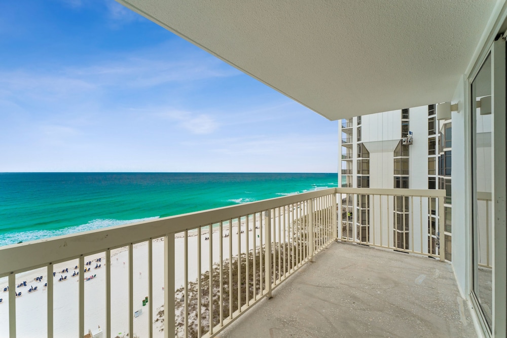 Pelican Beach Resort by Panhandle Getaways