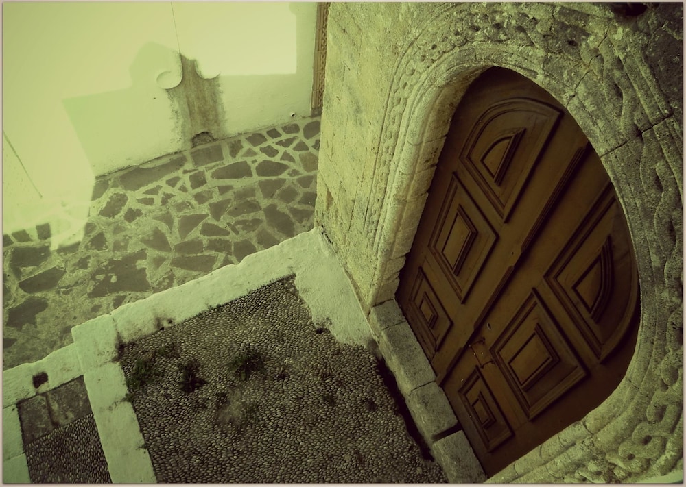 Photo 32