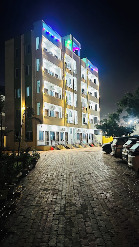 Shyam Resort