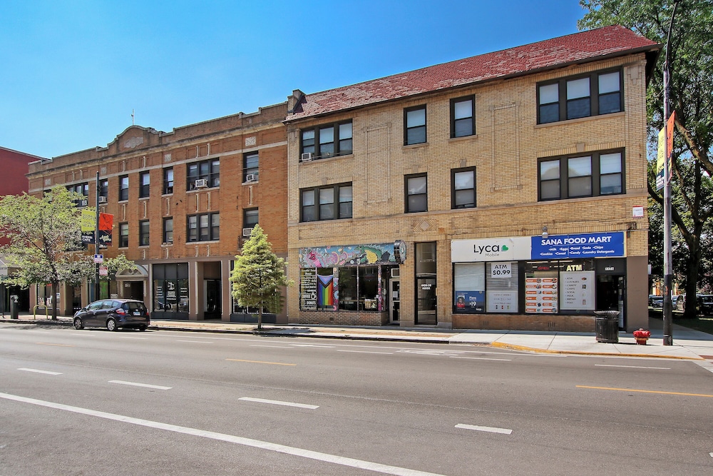 3BR Well-Furnished Apt - Kedzie 3F