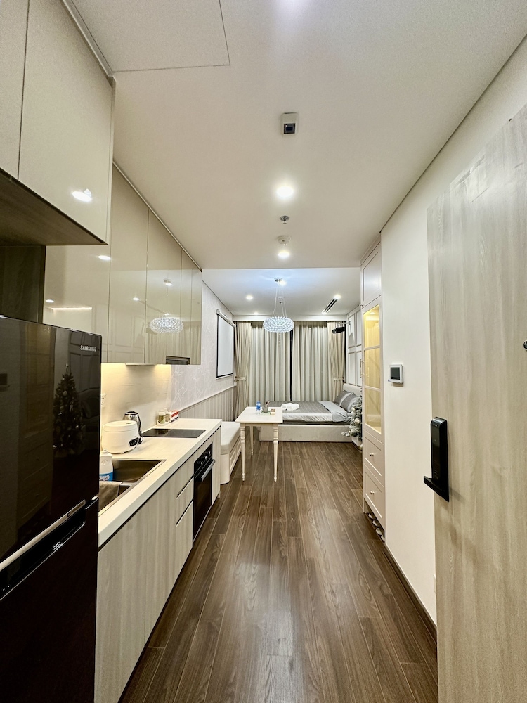 Vinhomes Smart City by Emily in Town