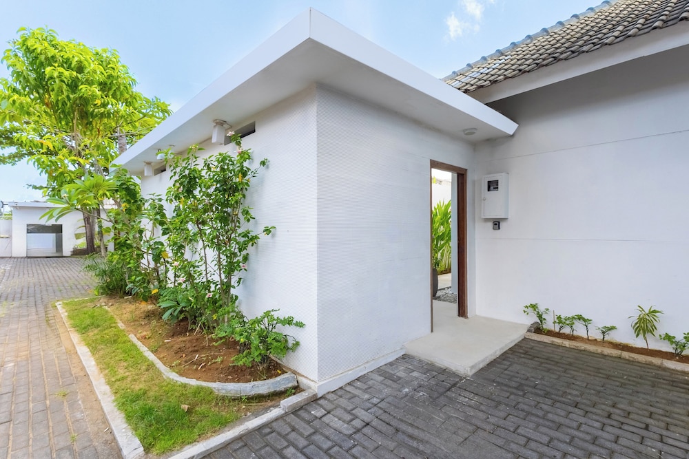 Villa Anakula 3 by Pertama Management