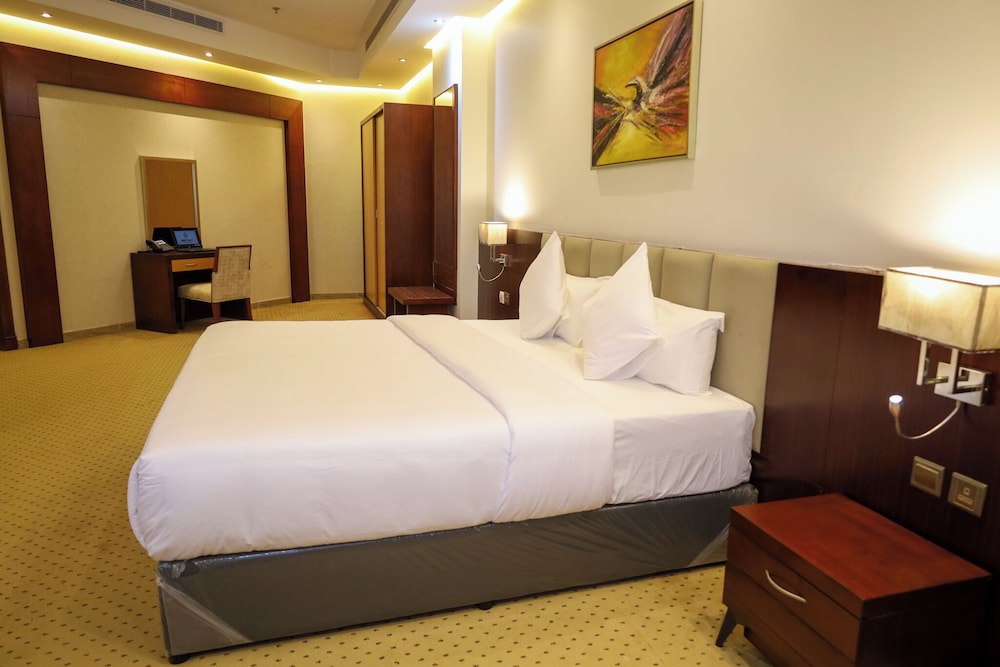 Best Day Hotel And Resorts