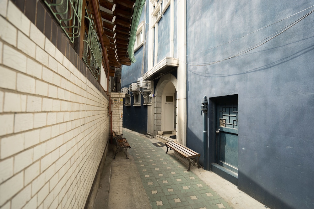 Beewon Guest House - Hostel