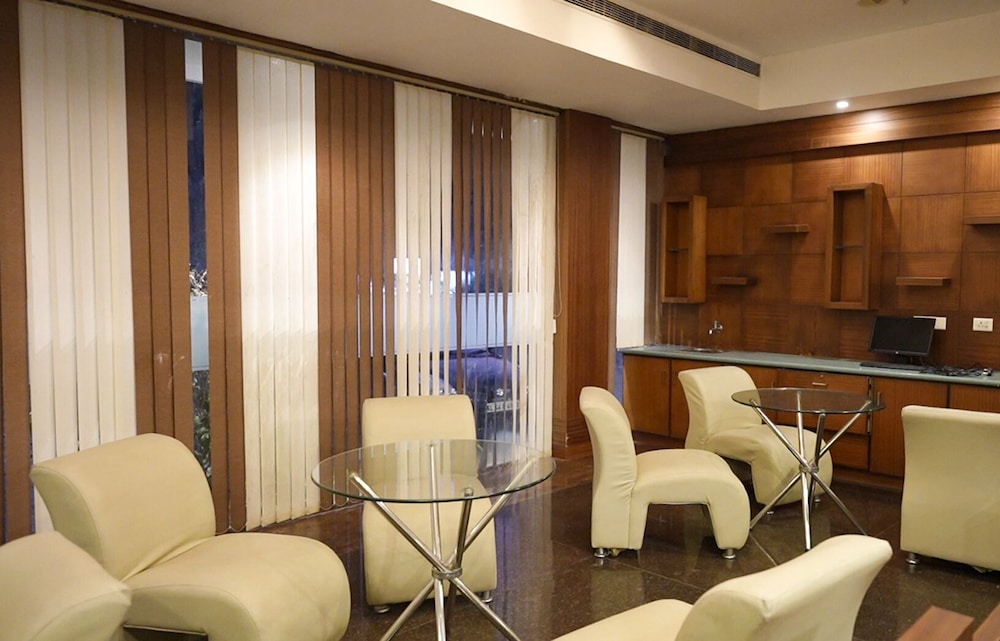 HOTEL VKJ INTERNATIONAL