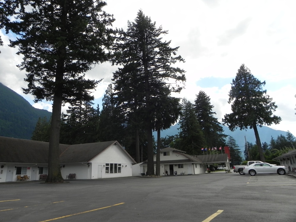 Skagit Motor Inn - Image 4