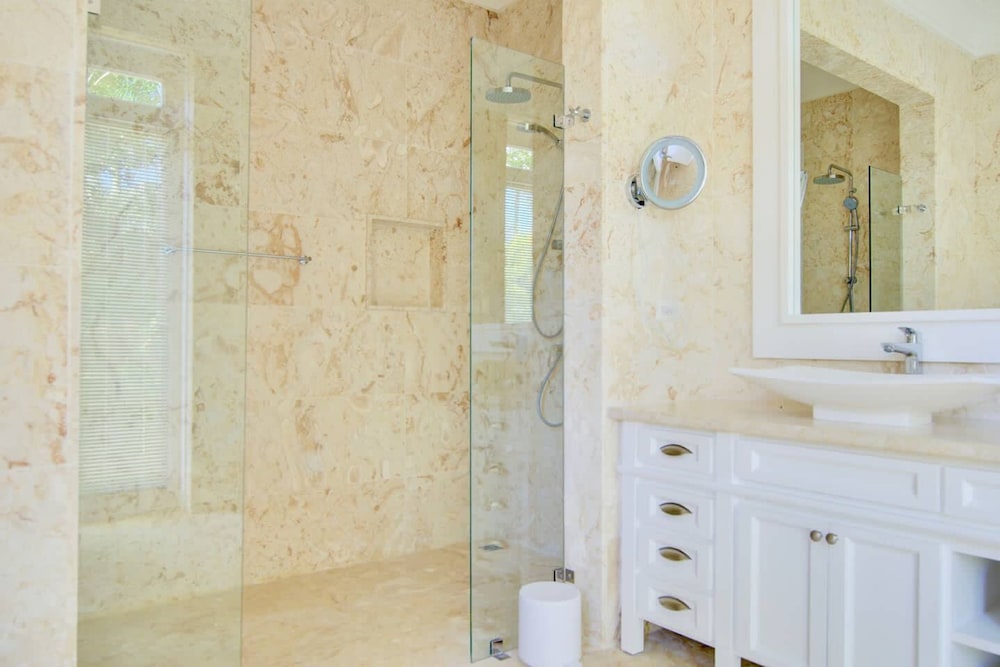Villa Alta Gracia w Private Pool Designer Decor