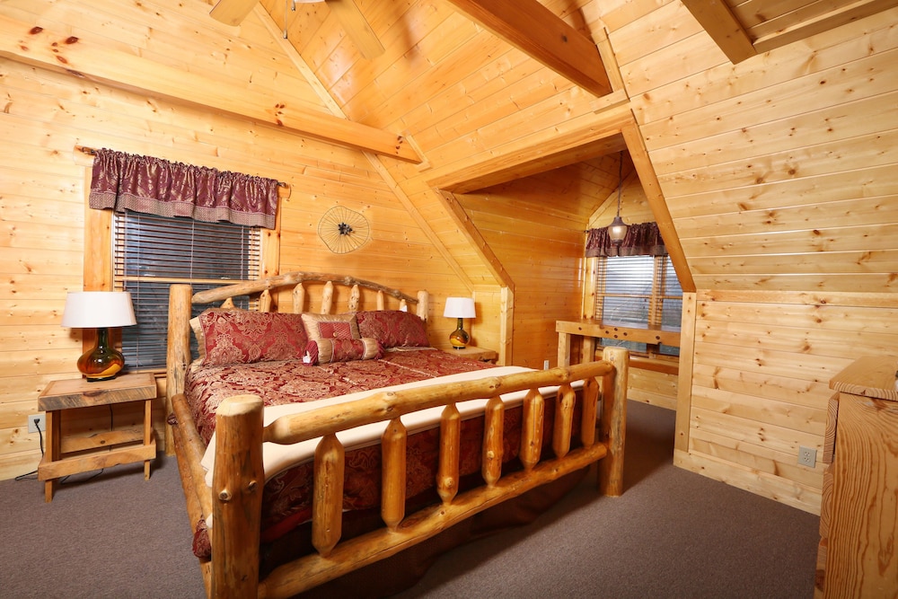 Rising Eagle Lodge by RedAwning