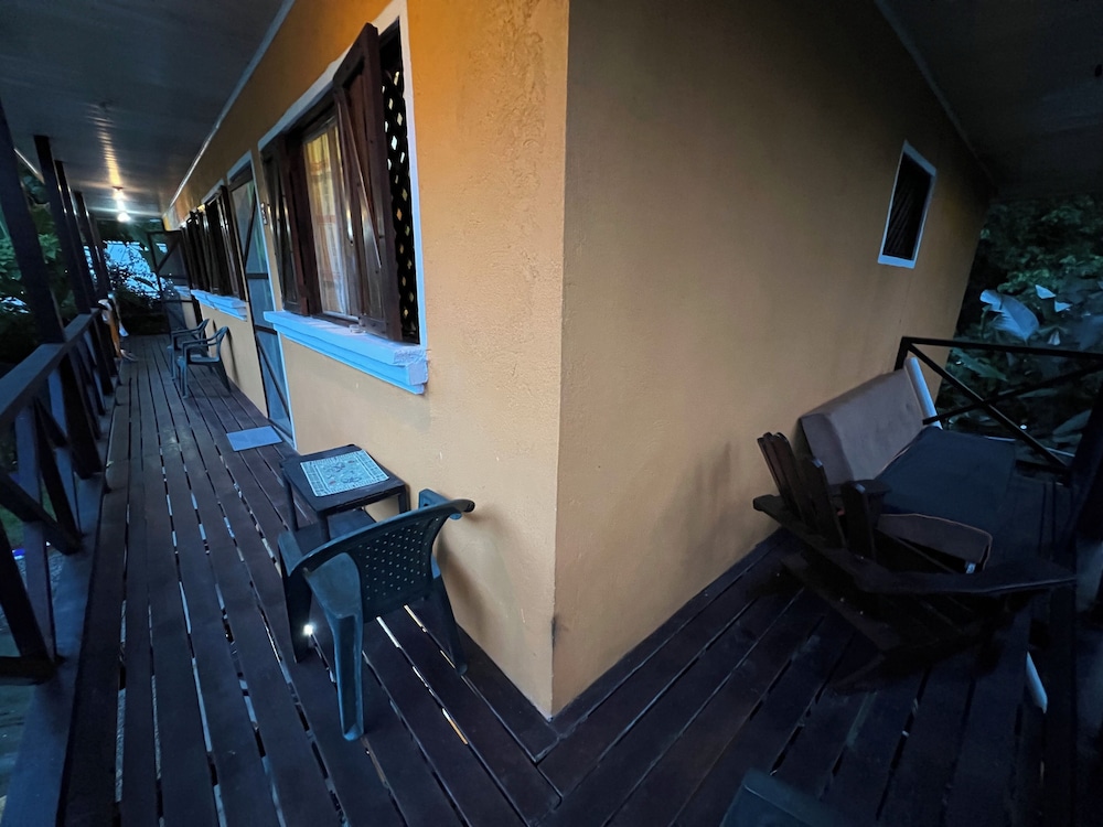 Las Casitas de Playa Negra