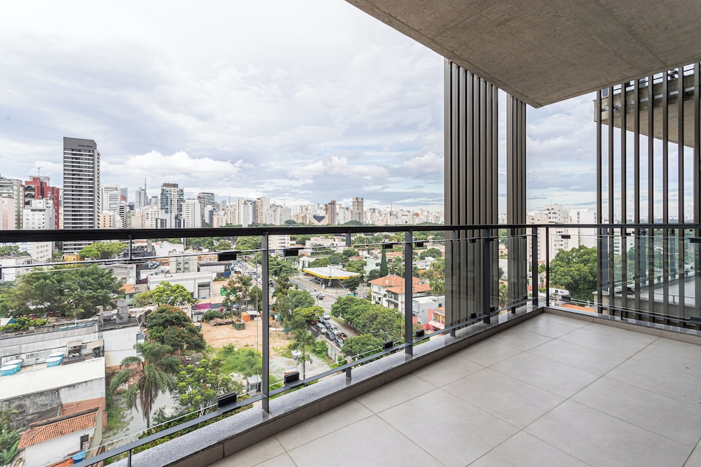 Ayra Pinheiros - Apartamentos com vista incrível para São Paulo ao lado da Rebouças e Faria Lima