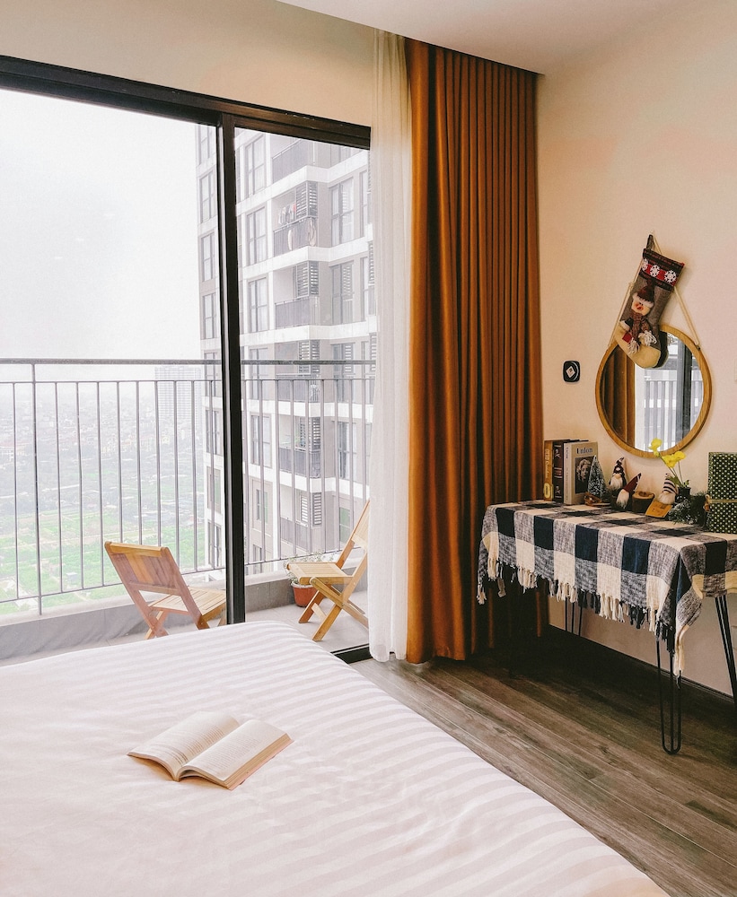 Vinhomes Ocean Park Apartment Ha Noi - 20 October Homestay