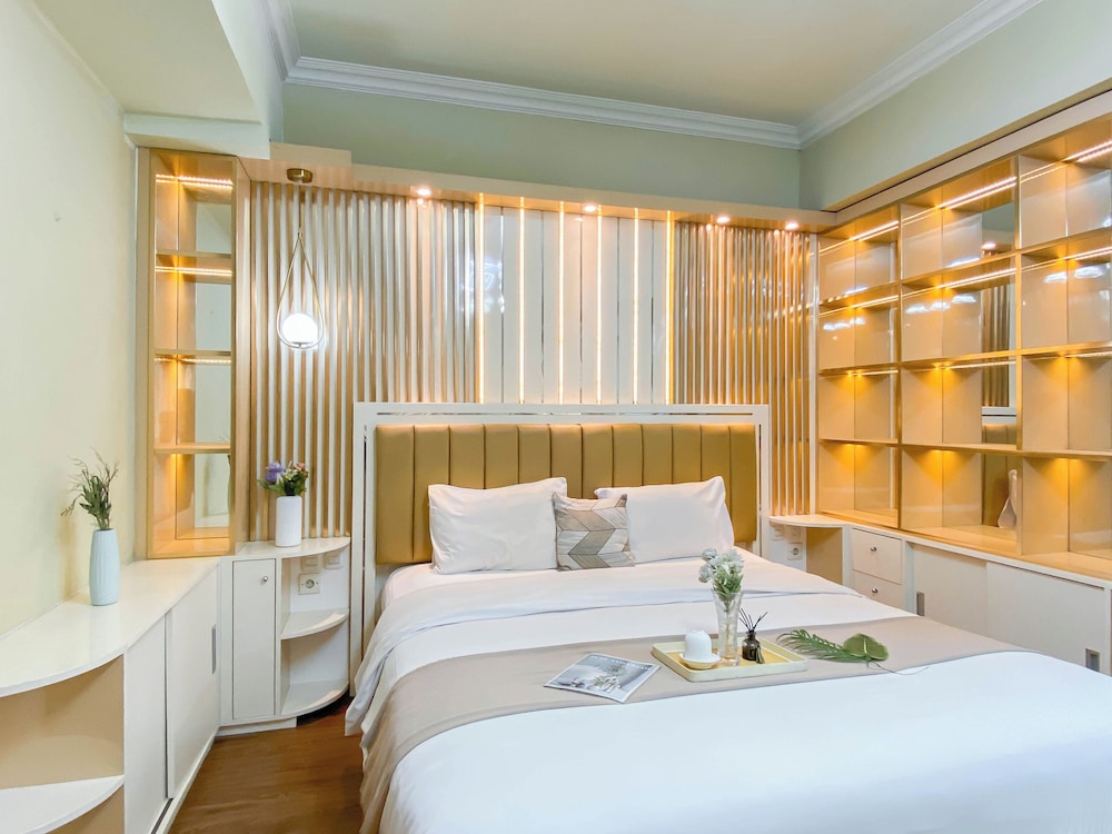 Elegant And Homey 3Br Puri Casablanca Apartment