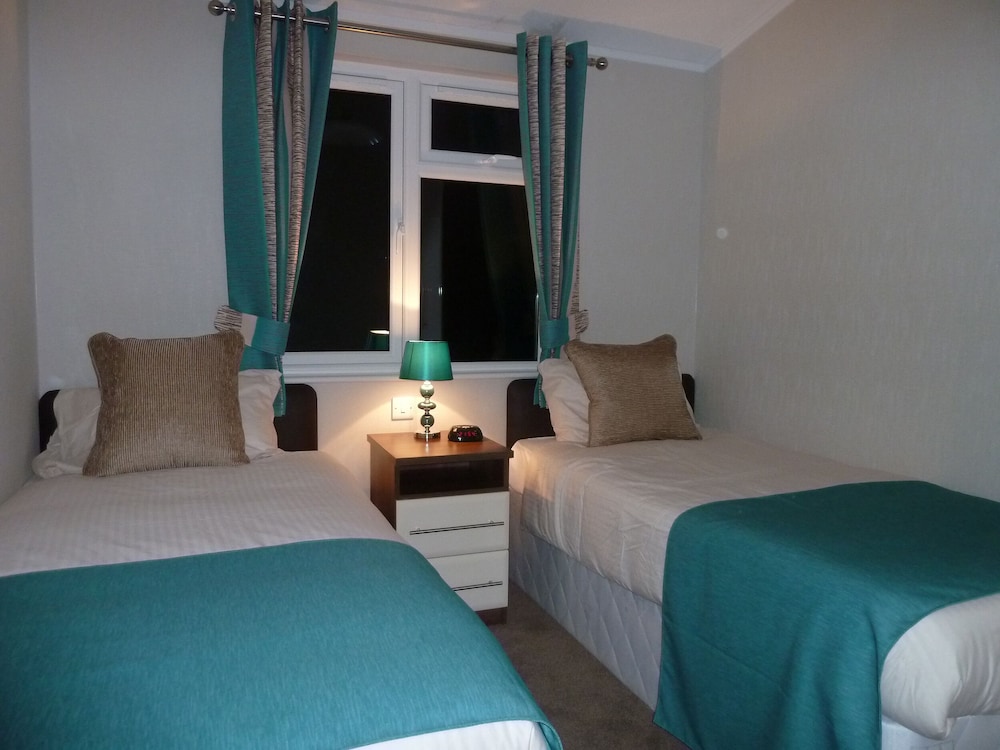 23 Bossiney Bay