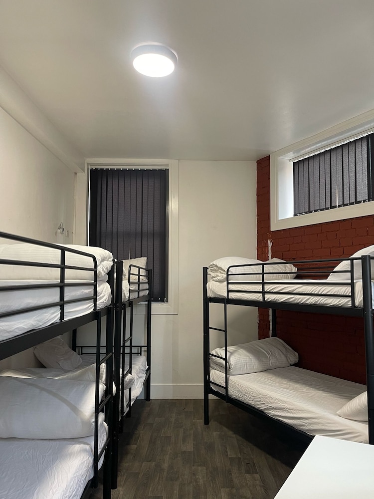 Rahman Hostel - Manchester