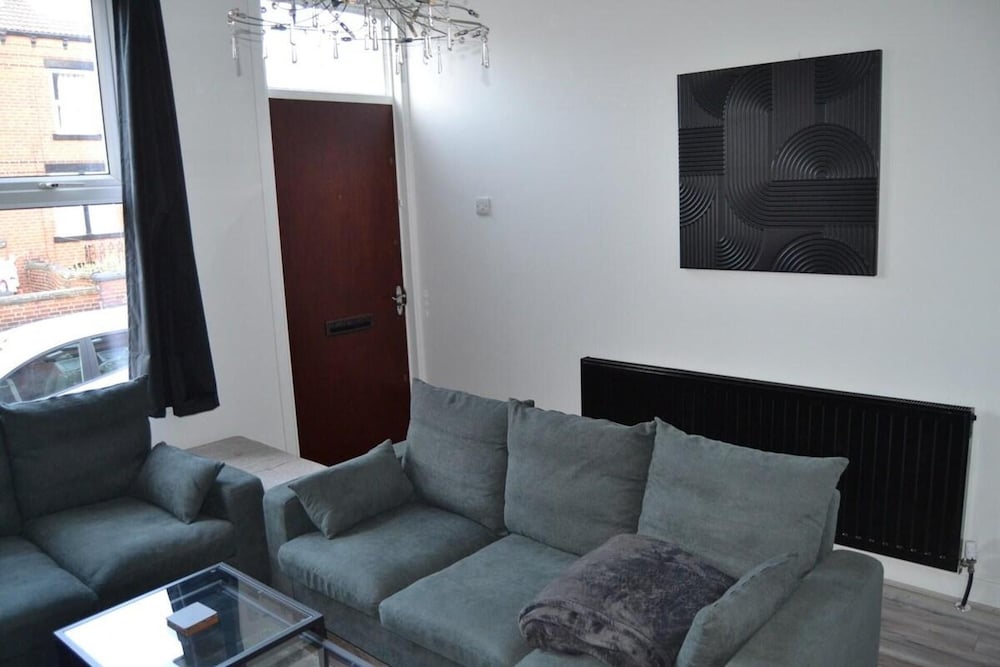 Modern Home Close to City Centre