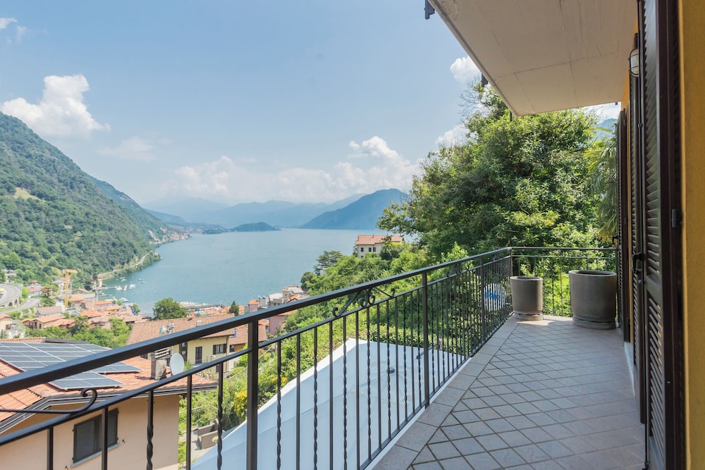 Harmony on the Lake by Rent all Como
