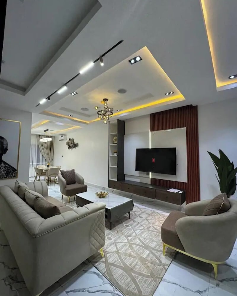 Aeronat Luxury Apartment