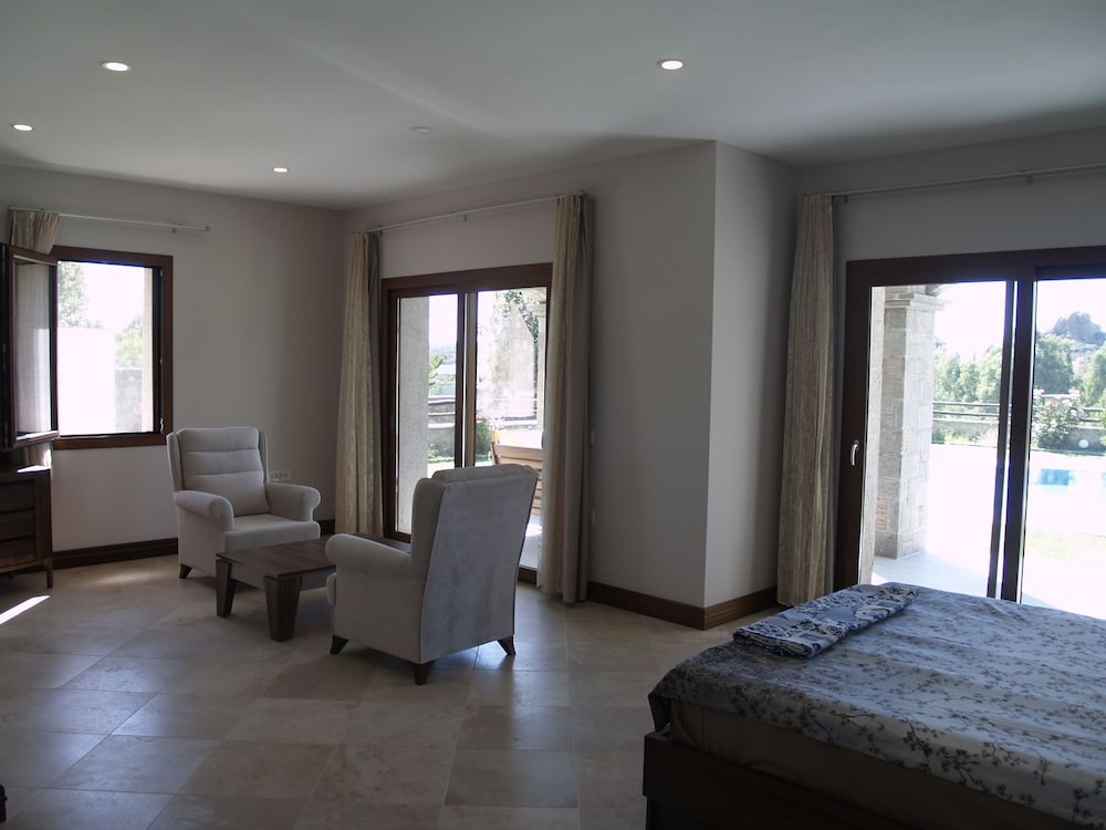 Bodrum Yalıkavak Mansion With Pool