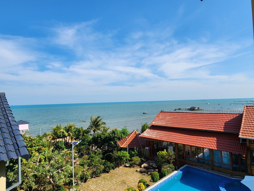 Sunny Shore Resort