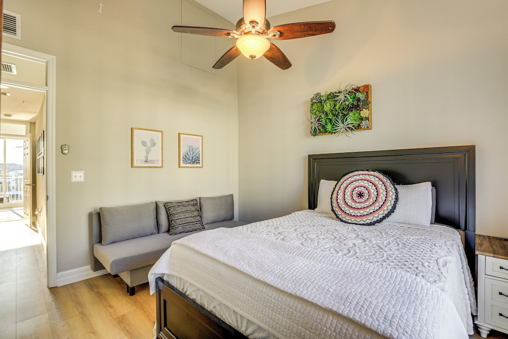 Swim, Fish & Explore: Waterfront Gem in Ruskin