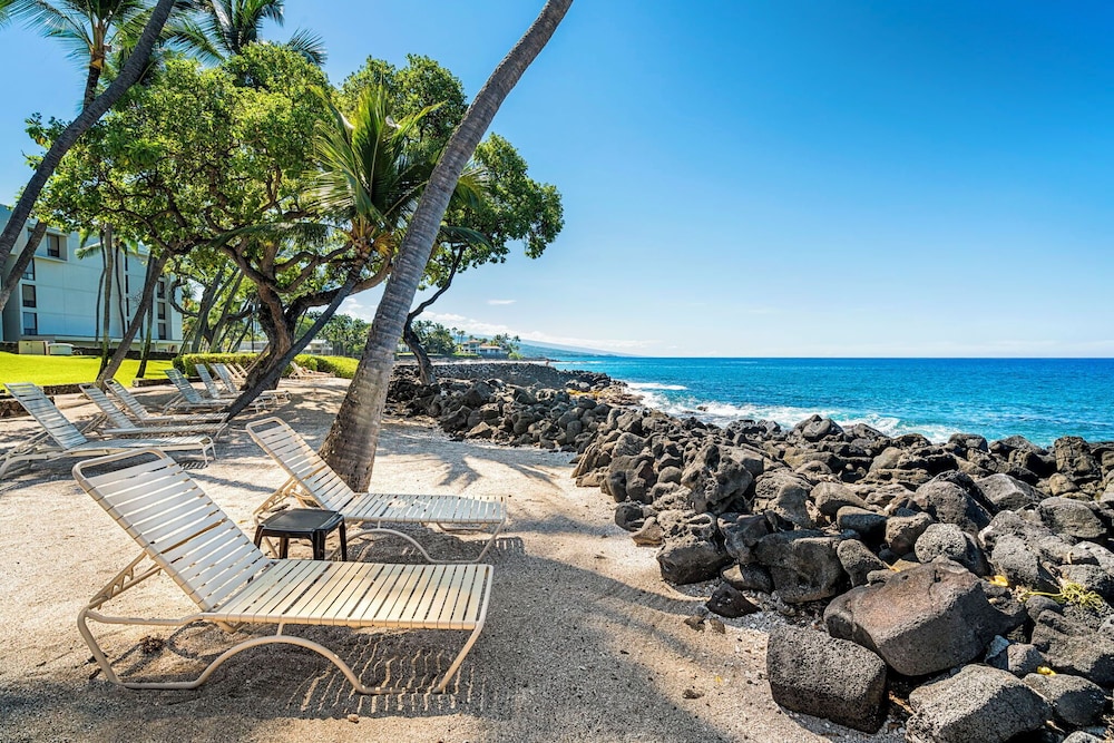 Beautifully Updated Oceanfront Condo - AC - Concierge Included - Vrkcv
