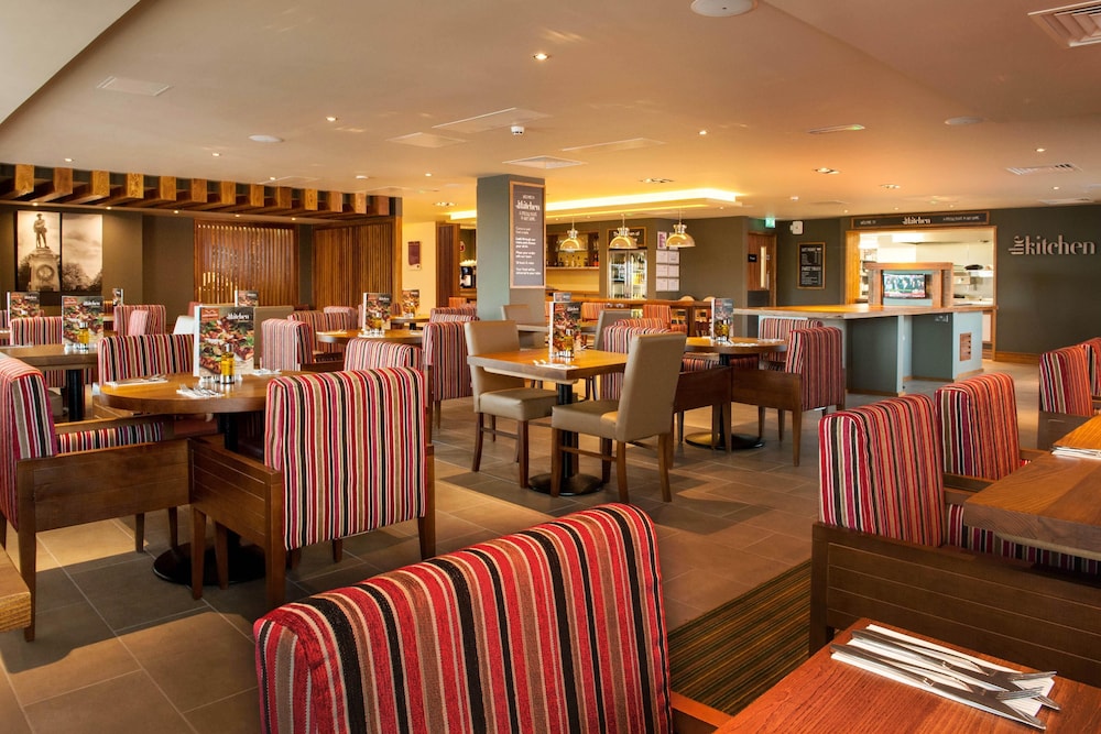 Premier Inn Trowbridge, photo 9