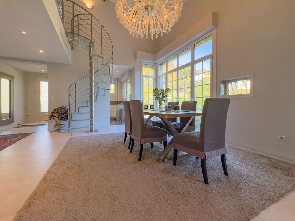 L Eclat in Cannes With 2 Bedrooms and 2 Bathrooms