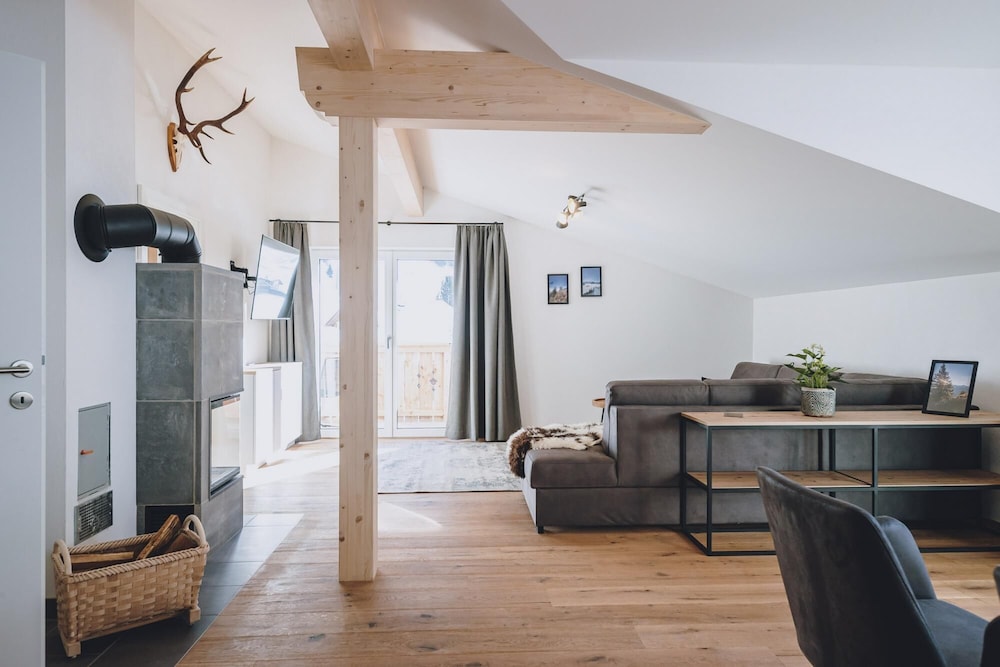 M1 - Penthouse Apartment