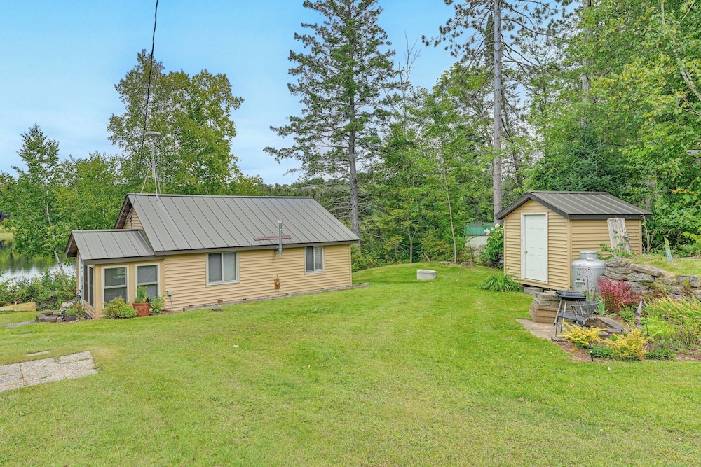 Dock & Lake Access: Cabin 4 Mi to Ice Age Trail!