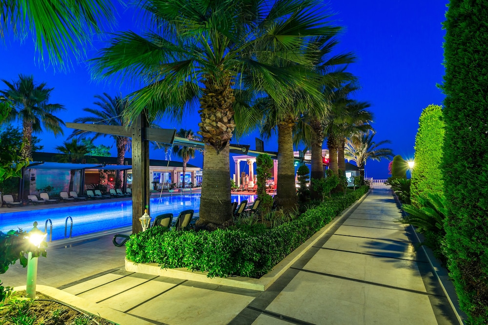 Onkel Resort Hotel