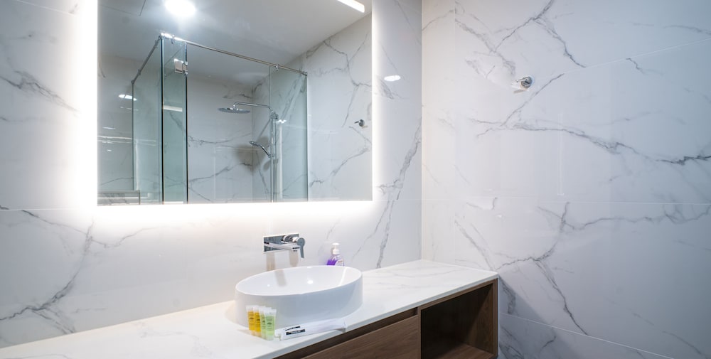 Moonway Luxury Suites At CORE Residence