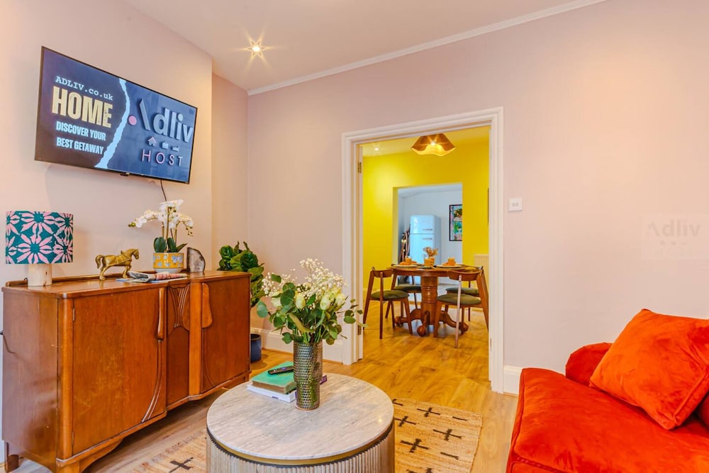 Cosy Margate Getaway Sleeps 5 By Adliv
