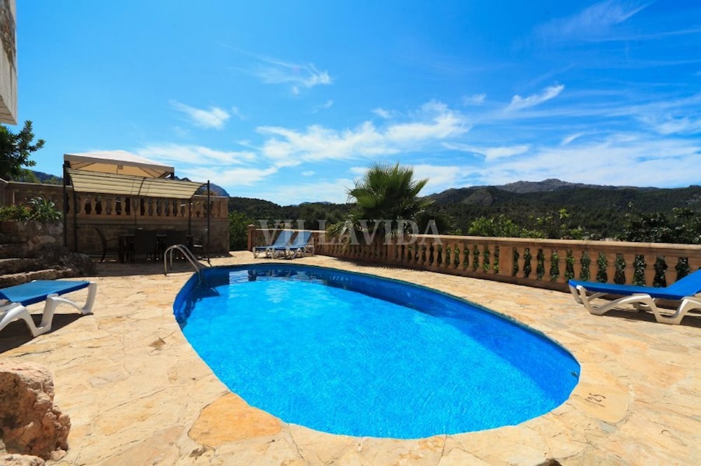 Can Coste by Vida Villas Private Pool Mountain Views Walk to Town