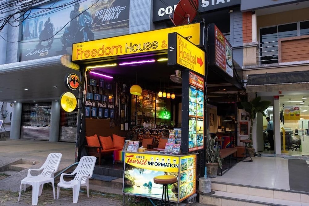 Krabi Freedom Hostel And Bar