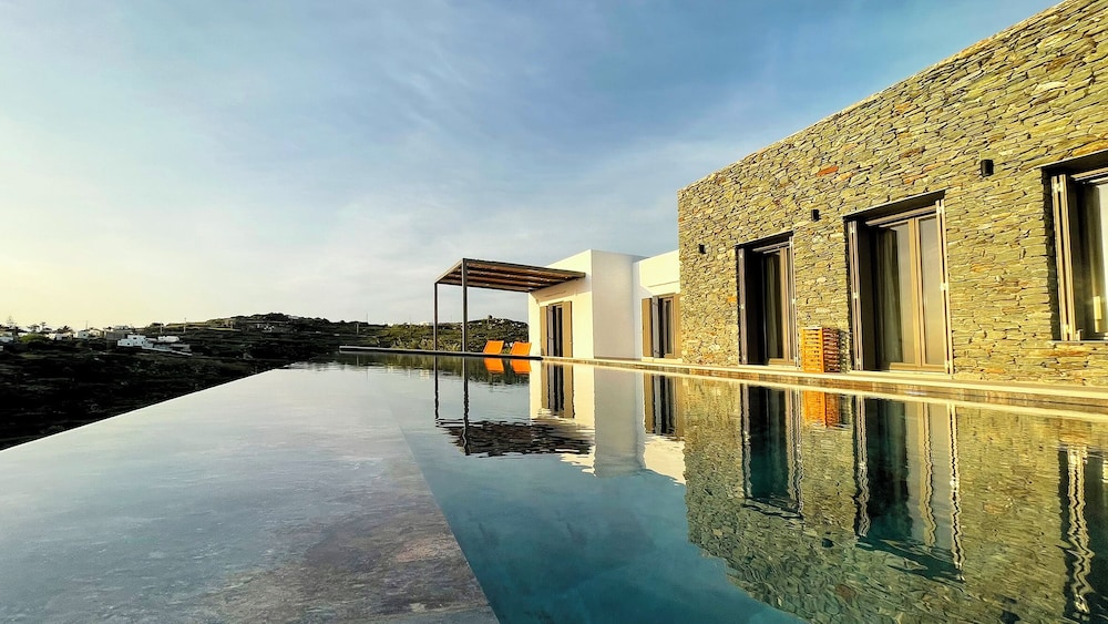 Mythic Villa