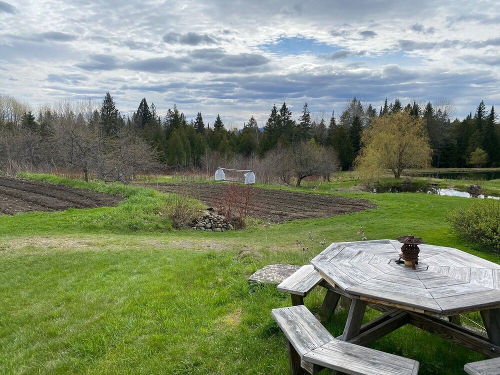 Relaxing Nature Retreat Perfect for Large Groups