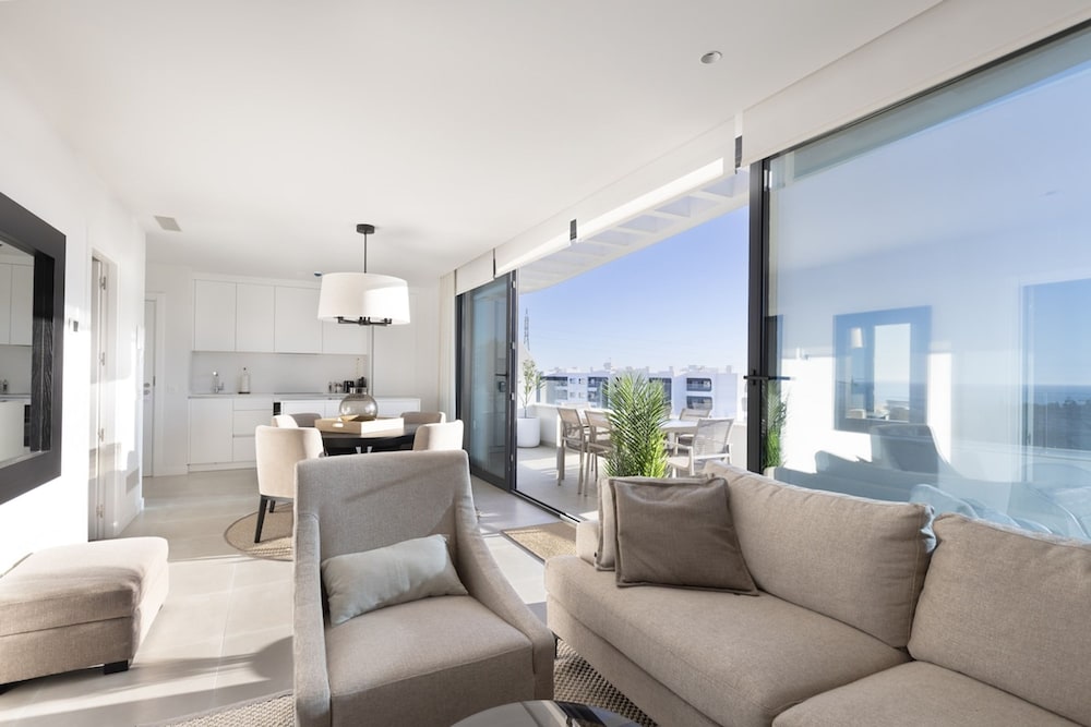 Horizon Top Floor Apartment Higueron