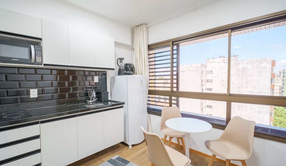 Units in Building With Swimming Pool in Barra-ssa - EUB