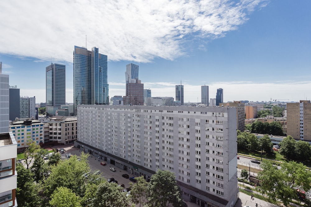 UNIT Warszawa Centrum Room by Metro Rondo ONZ