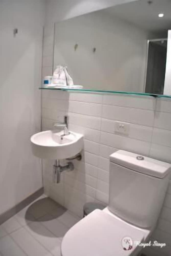 Royal Stays Apartments Docklands