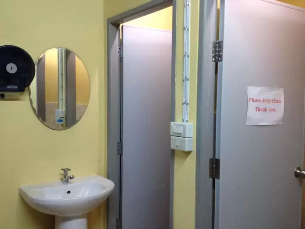 Seventeen Hostel
