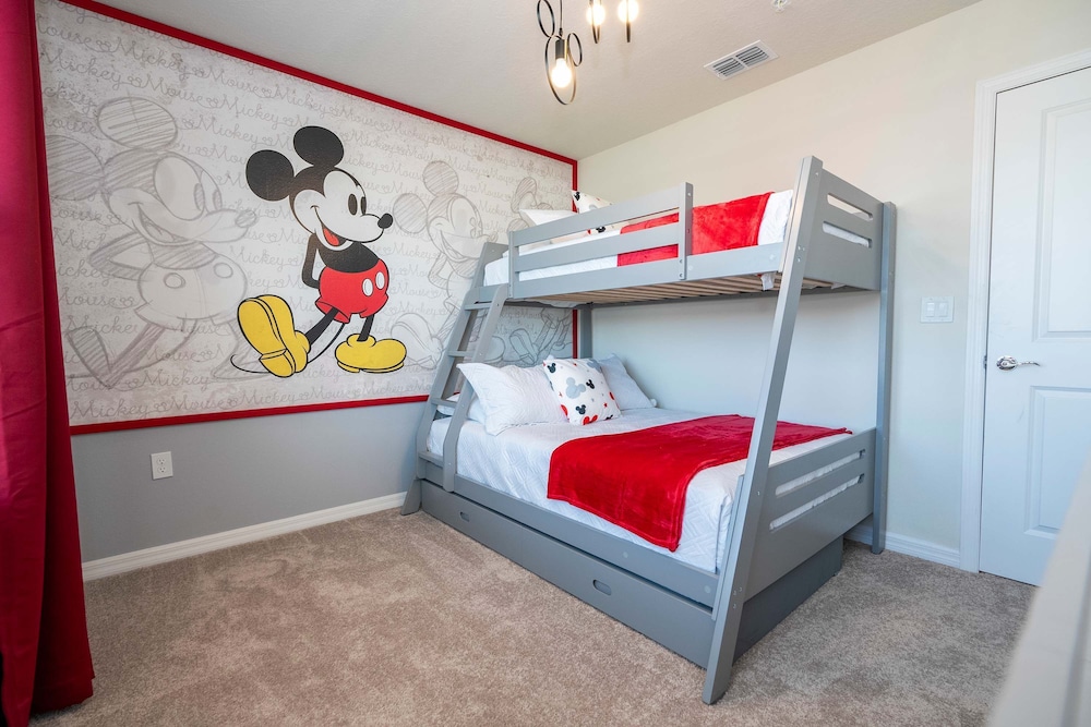 Luxury Private Pool Themed Rooms Close to Disney 1282