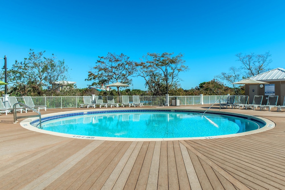 Laketown Wharf 317